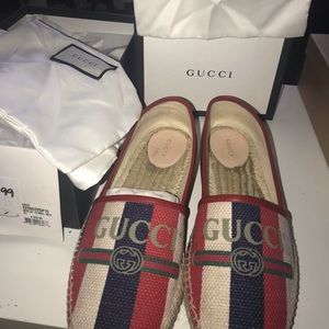 GUCCI ESPADRILLES SZ 41 (US10)